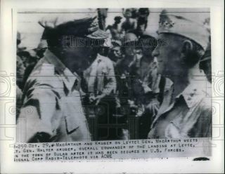 1944 Press Photo Gen Macarthur & Lt Gen Walter Krueger On Leyte - Nem06089