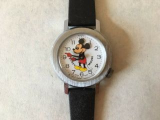 Vintage Disney Mickey Mouse Nodding Head Unisex Watch 015 - Exe - Runs