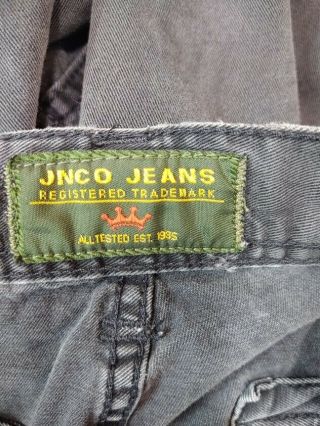 RARE Vintage 90 ' s JNCO Jeans Skater Shorts Men ' s 38 Black Cargo Red Dragon EUC 7