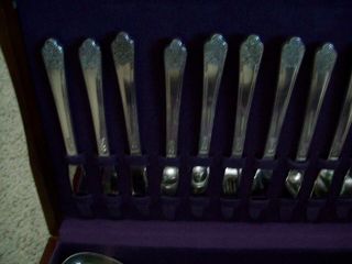 75 pc ' s ROGERS DELUXE PLATE SILVERPLATE PRECIOUS FLATWARE & WOOD BOX 8