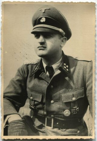 German Wwii Archive Photo: Elite Troops Officer,  Name On Reverse