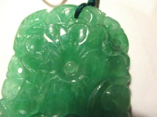 ANTIQUE / VINTAGE CHINESE CARVED IMPERIAL GREEN JADE FISH AMULET / PENDENT 8