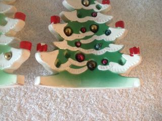 2 VTG HOWARD HOLT 1958 CERAMIC CHRISTMAS TREE CANDLE HOLDER 2 CERAMIC ORNAMENTS 6