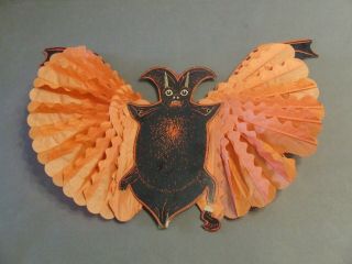 Vintage Antique Accordion Crepe Paper Die Cut Bat Halloween Decoration Usa