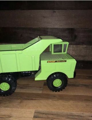 VINTAGE NYLINT PRESSED STEEL CONSTRUCTION SET LIME GREEN HYDRAULIC DUMP TRUCK 3