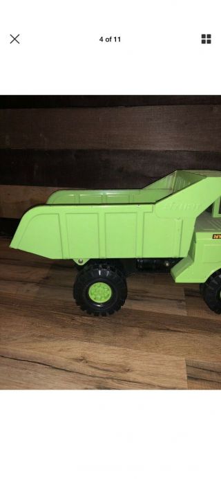 VINTAGE NYLINT PRESSED STEEL CONSTRUCTION SET LIME GREEN HYDRAULIC DUMP TRUCK 4