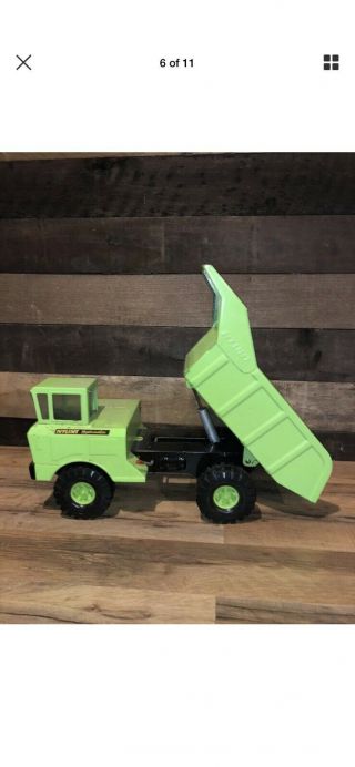 VINTAGE NYLINT PRESSED STEEL CONSTRUCTION SET LIME GREEN HYDRAULIC DUMP TRUCK 8