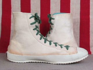 Vintage 1950s Roderick Pro Canvas High Top Basketball Sneakers Gym Shoes Sz 9.  5 5