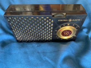 Vintage General Electric Transistor Radio Model 675 Rare