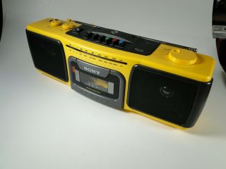 Vintage Cfs - 920 Sony Sport Yellow Am/fm Cassette Boombox W/ Ac Adapter