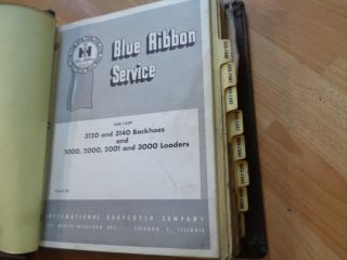 Group 10 vintage IH Blue Ribbon service manuals in binder 706 806 1206 560 660 5