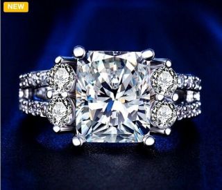 18k White Gold Vintage Princess Cut Ring