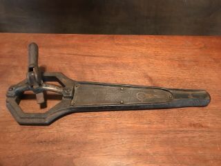 Antique Vintage Buffalo Wire Wheel Corp Hub Cap Wrench Tool 6505 - B -