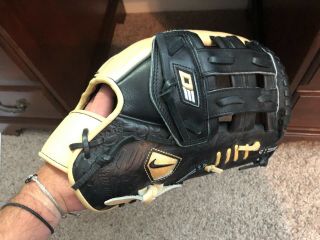 - Rare - Nike Diamond Elite Pro 12.  75 " H - Web Outfield Glove Rht