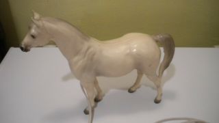 Vintage Breyer Horse Night LIGHT LAMP Alabaster w/ Gray Hooves,  Mane & Tail 3