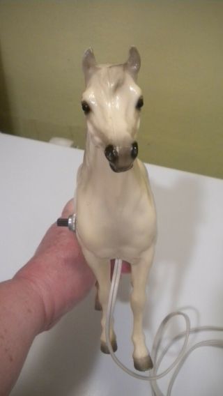 Vintage Breyer Horse Night LIGHT LAMP Alabaster w/ Gray Hooves,  Mane & Tail 7