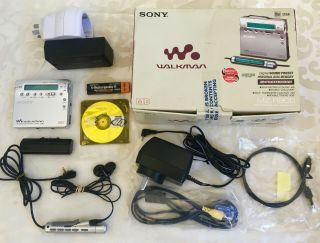 Vintage Sony Mz - R900 Mini Disc Recording Walkman Player Silver Box