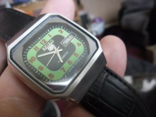 Vintage Retro Gents Seiko 5 Automatic Watch 7009 - 530a