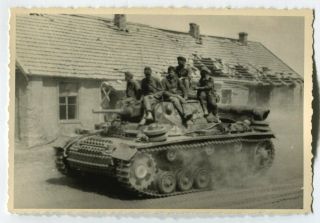 German Wwii Archive Photo: Wehrmacht Soldiers Riding On Panzer Iii Tank Armor