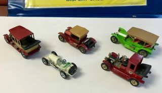 Vtg 1969 British Set 16 Different MODELS of YESTERYEAR & Matchbox Display Case 5