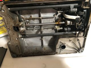 Vintage 1947 Singer Featherweight 221 Sewing Machine Case Key Accessories 6