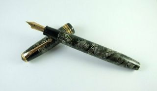 Vintage The Conway Stewart 58 Fountain Pen 14ct Gold Nib Crosshatch Grey/green