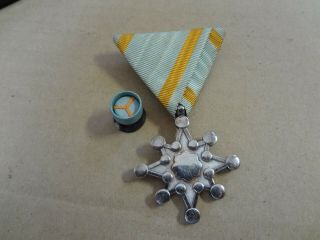 WWII WW2 Japanese Order of the Sacred Treasure 8th Cl.  Medal Japan Silver 7 3