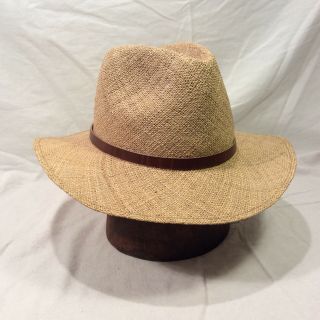 Sandy Blonde Straw Men ' s Hat with Brown Leather Band - - Size 7 1/8 2
