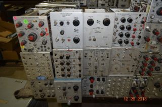 88 vintage tektronix oscilloscope plug - ins 151 type M TU - 2 3A72 3A3 ca type 2 3