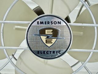 Vintage Art Deco Mid - Century Modern Emerson Electric Powerful Oscillating Fan 3