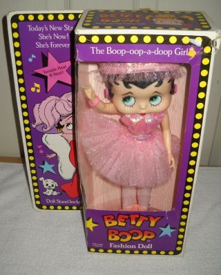 10054 Nrfb Vintage Mtoy Betty Boop Fashion Doll