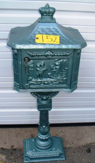 Vintage Cast Iron Berkeley U.  S.  Mailbox Verrtical - Pedesta Rare Findl