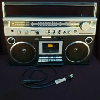 Vintage Toshiba Mqss Boombox Model Rt - 7270s Cassette/am/fm Stereo