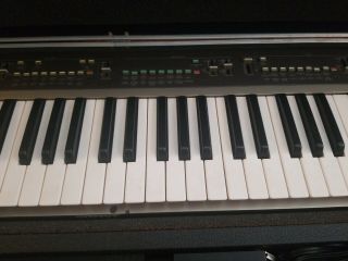 Vintage Yamaha PS - 55 1980s Electric Keyboard Synthesizer with Power Supply Case 4