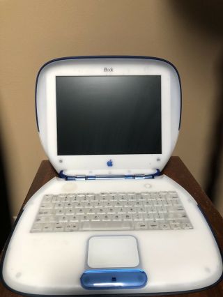Vintage 2000 Indigo Apple iBook G3 Clamshell 2