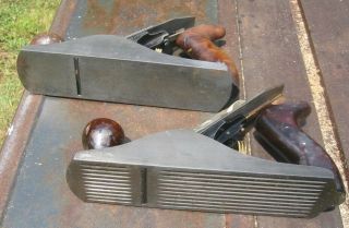 2 Vintage Stanley Bailey Woodworking Plane No.  4 1 Corrugated & 1 Smooth Bottom 2