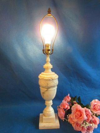 VTG HAND CARVED ALABASTER BONE WHITE & GRAY ITALIAN MARBLE TABLE LAMP 27” 3 WAY 2