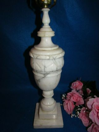 VTG HAND CARVED ALABASTER BONE WHITE & GRAY ITALIAN MARBLE TABLE LAMP 27” 3 WAY 3