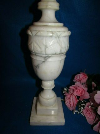 VTG HAND CARVED ALABASTER BONE WHITE & GRAY ITALIAN MARBLE TABLE LAMP 27” 3 WAY 4