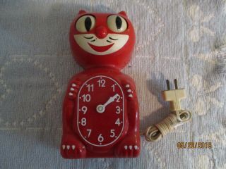 Vintage Red Kit Cat Klock