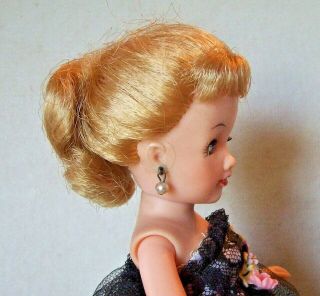 1950 ' s Vintage Ideal Little Miss Revlon Doll VT 10 1/2 
