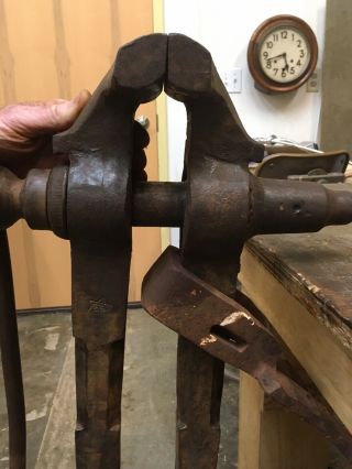 Rare Antique IRON CITY Heavy Duty Blacksmith’s Leg Vise 40.  5” Tall/ USA 10