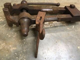 Rare Antique IRON CITY Heavy Duty Blacksmith’s Leg Vise 40.  5” Tall/ USA 2