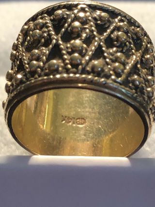 14k Yellow Gold Heavy Antique Band W/design