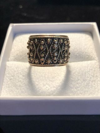 14k Yellow Gold Heavy Antique Band W/design 2