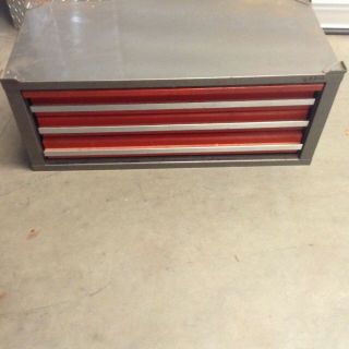 Rare Vintage Craftsman Steel tool chest toolbox bench top box Red Gray with key 2