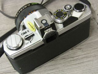 Vintage Olympus OM1 35mm SLR Film Camera w Zuiko 50mm 1.  8 Lens Case 3