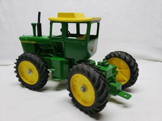 VINTAGE JOHN DEERE 7520 4 WHEEL DRIVE 1/16 TRACTOR RARE 6