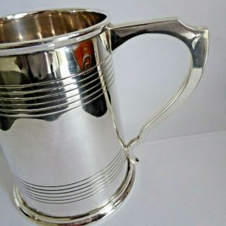 VINTAGE SOLID SILVER 1 PINT TANKARD IN THE GEORGIAN MANNER HM SHEF 1944 - 338 GR 5