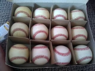 12 National League Baseballs Vintage A.  Bartlett Giamatti 2